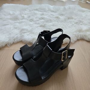 Black Platform Sandals